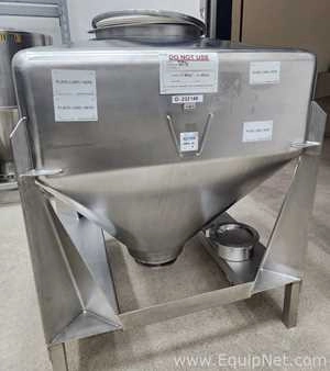 Lot 288 Listing# 954628 Lot of 3 Matcon 750 Liters Tote Bins