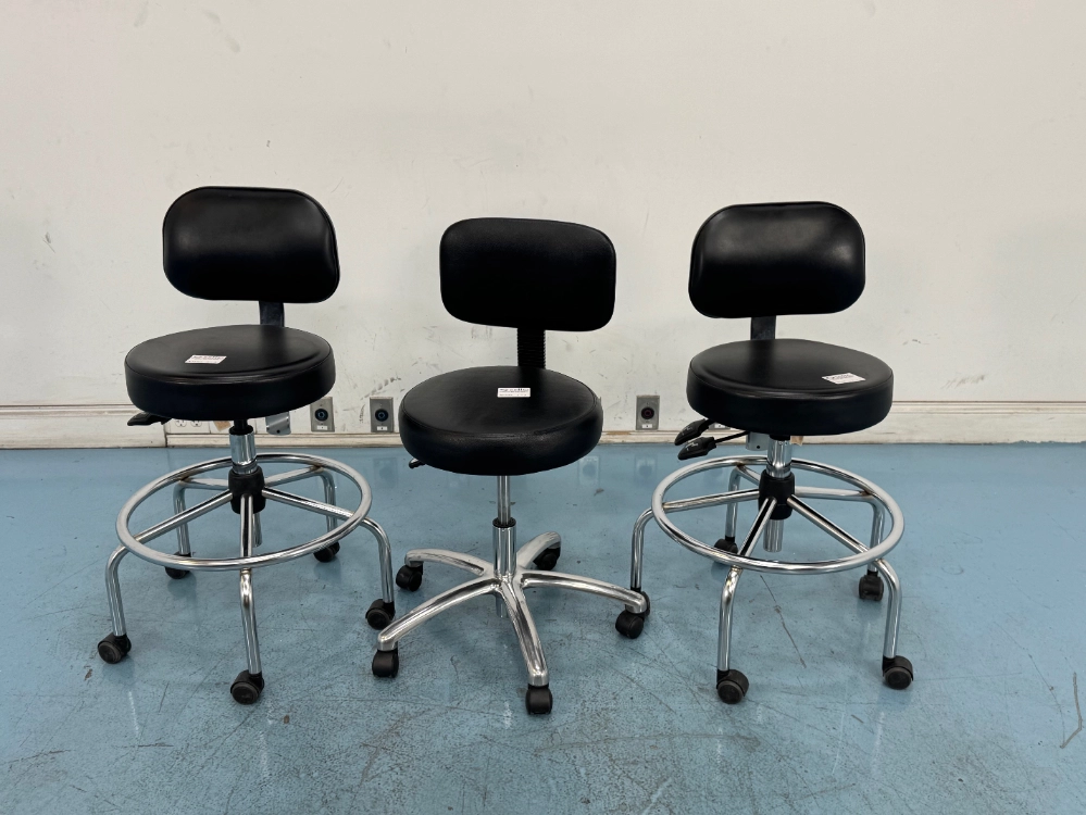 Grainger Lab Stools Lab Stools - Quantity 4 | LabX.com