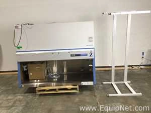Thermo Scientific 1377 Series Class II- Type A2 Safety Cabinet