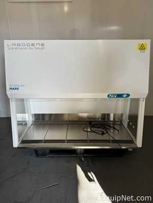 Lot 45 Listing# 957289 Scanlaf Mars 1500 Laminar Flow Cabinet With Stand