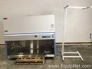 Thermo Scientific 1377 Series Class II- Type A2 Safety Cabinet