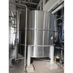 Used 4000 Gal Stainless Steel Tank For Sale