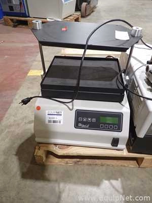 Lot 742 Listing# 961099 Glas-Col 099A DPM12 Lab Shaker