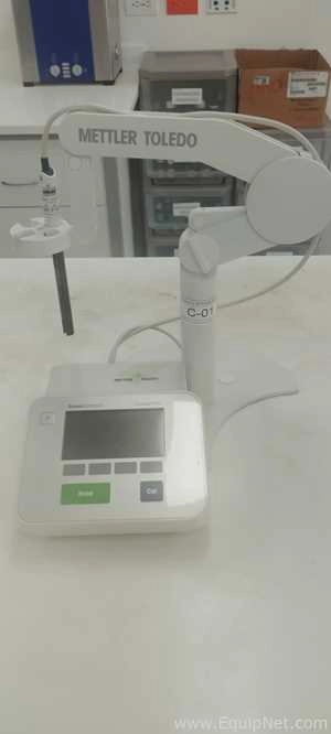 Mettler Toledo SevenCompact S230 Conductivity Meter