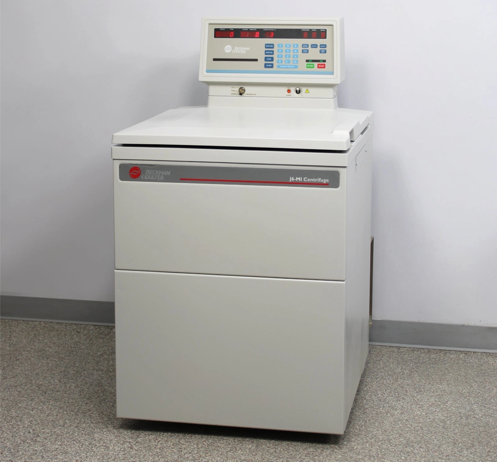 Beckman Coulter J6-MI High-Capacity Refrigerated Floor Centrifuge w/Rotor 360291