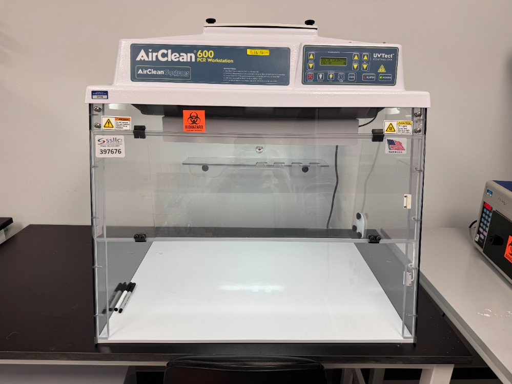 Air Clean 600 PCR Workstation