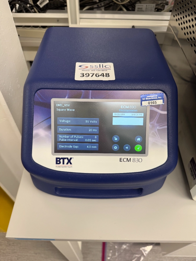 BTX ECM 830 Electroporation System