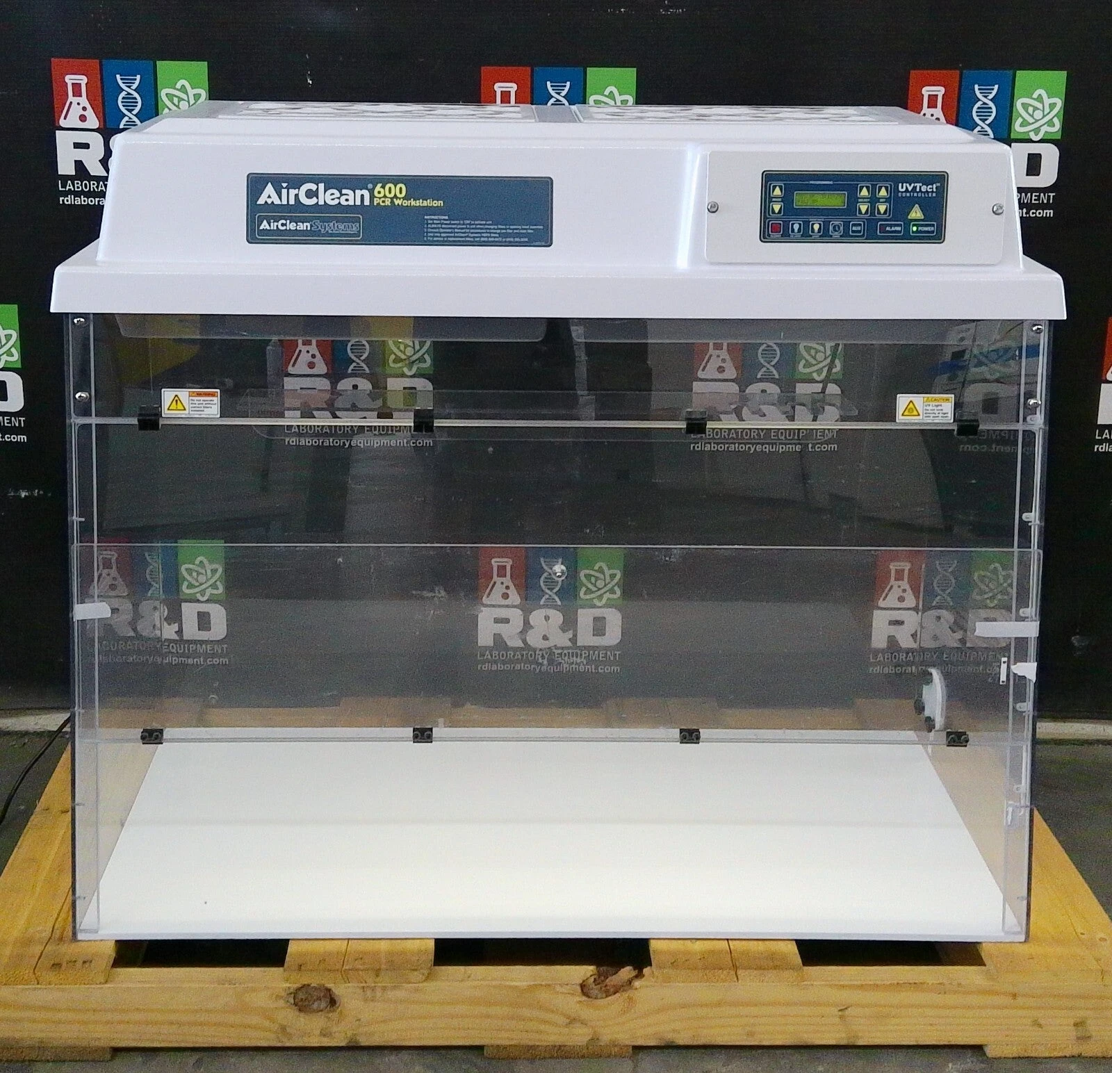 Airclean Systems AC648TLFUVC 4ft Airclean 600 Dead Air Box w/UV 120v