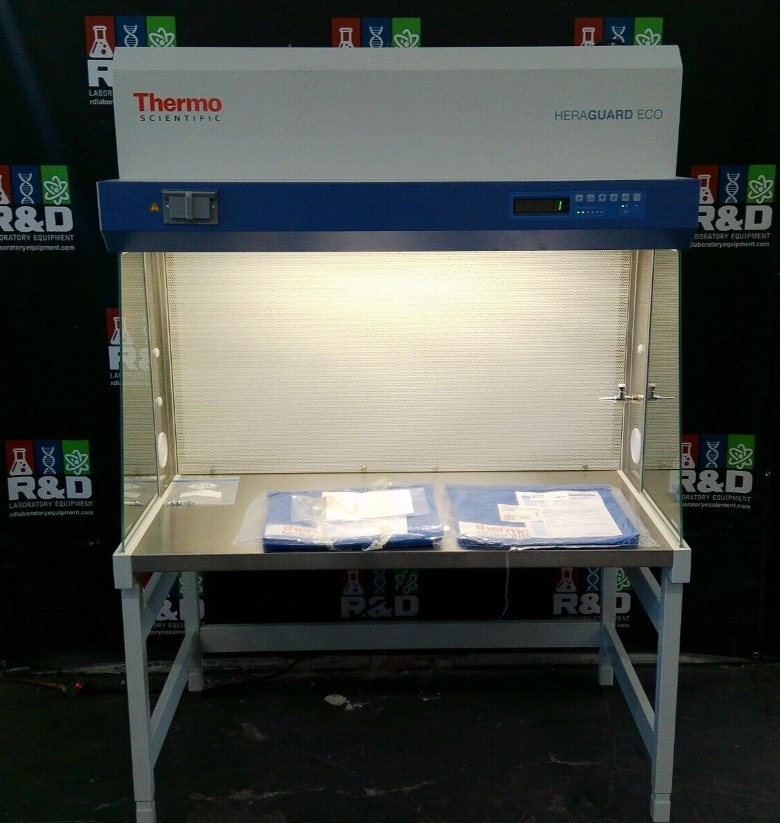 Thermo 4ft Heraguard ECO 1.2 Laminar Flow Device w/ UV &amp; Stand 2022 FULLY TESTED