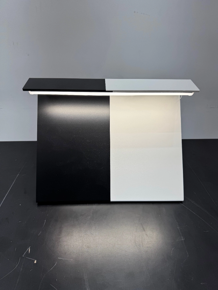 Inspection Task Lamp with Slanted Base