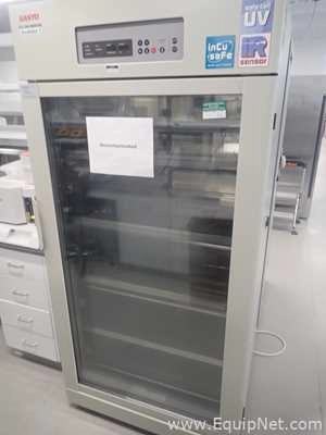 Lot 184 Listing# 1056104 Sanyo MCO-80IC CO2 Incubator