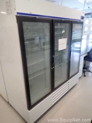 Lot 81 Listing# 1056190 FisherBrand GTFBG72RPGA Glass 3 Door Refrigerator