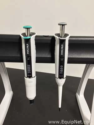 Lot 91 Listing# 1058660 Lot of 23 Sartorius Pipettes with 2 Sartorius Stands