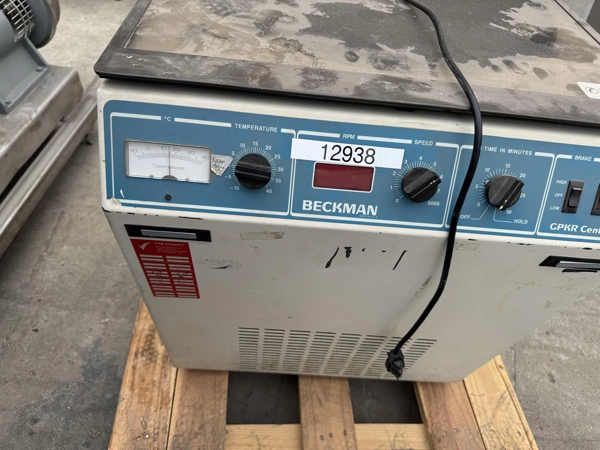 Beckman 6 Centrifuge