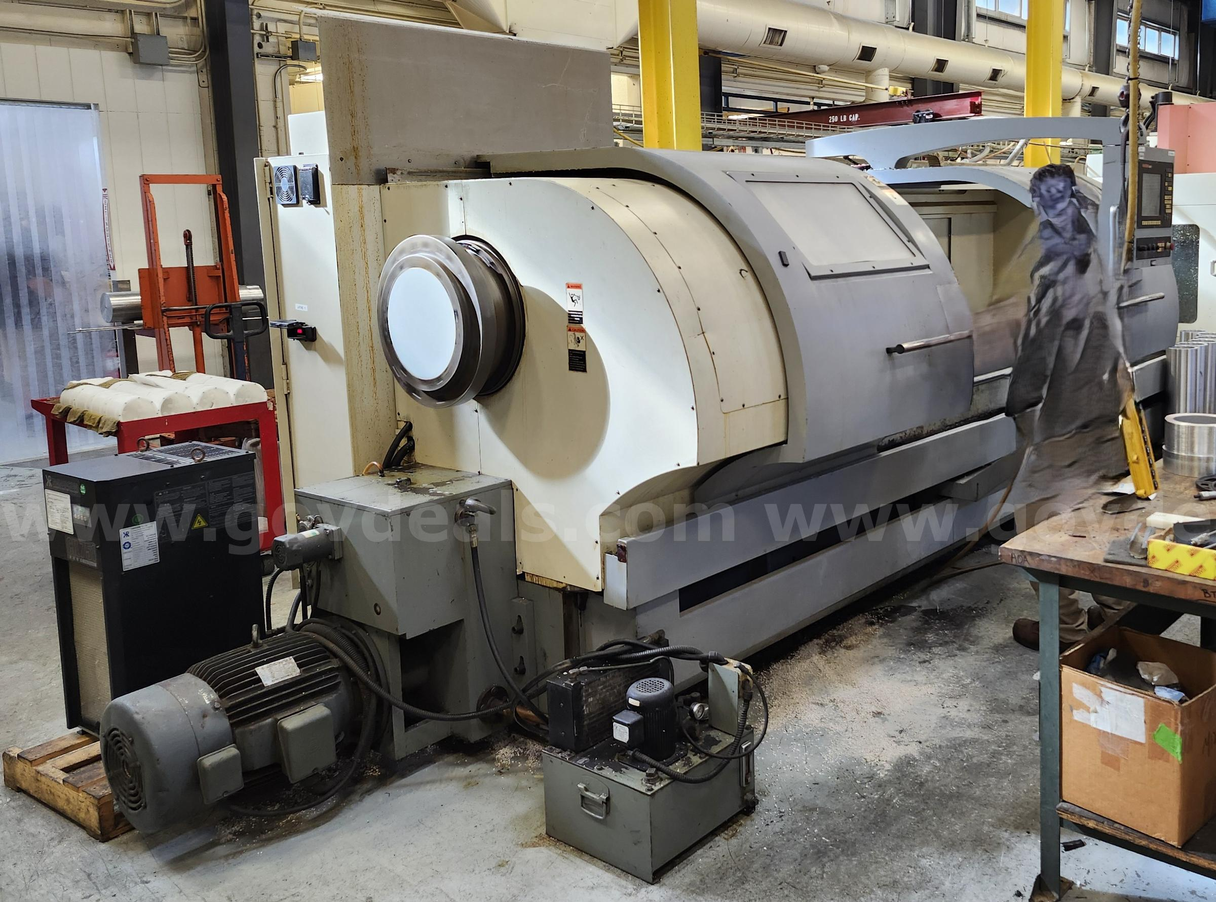 LATHE: HORIZONTAL FLAT BED, W/ 22" SWING OVER CROSS