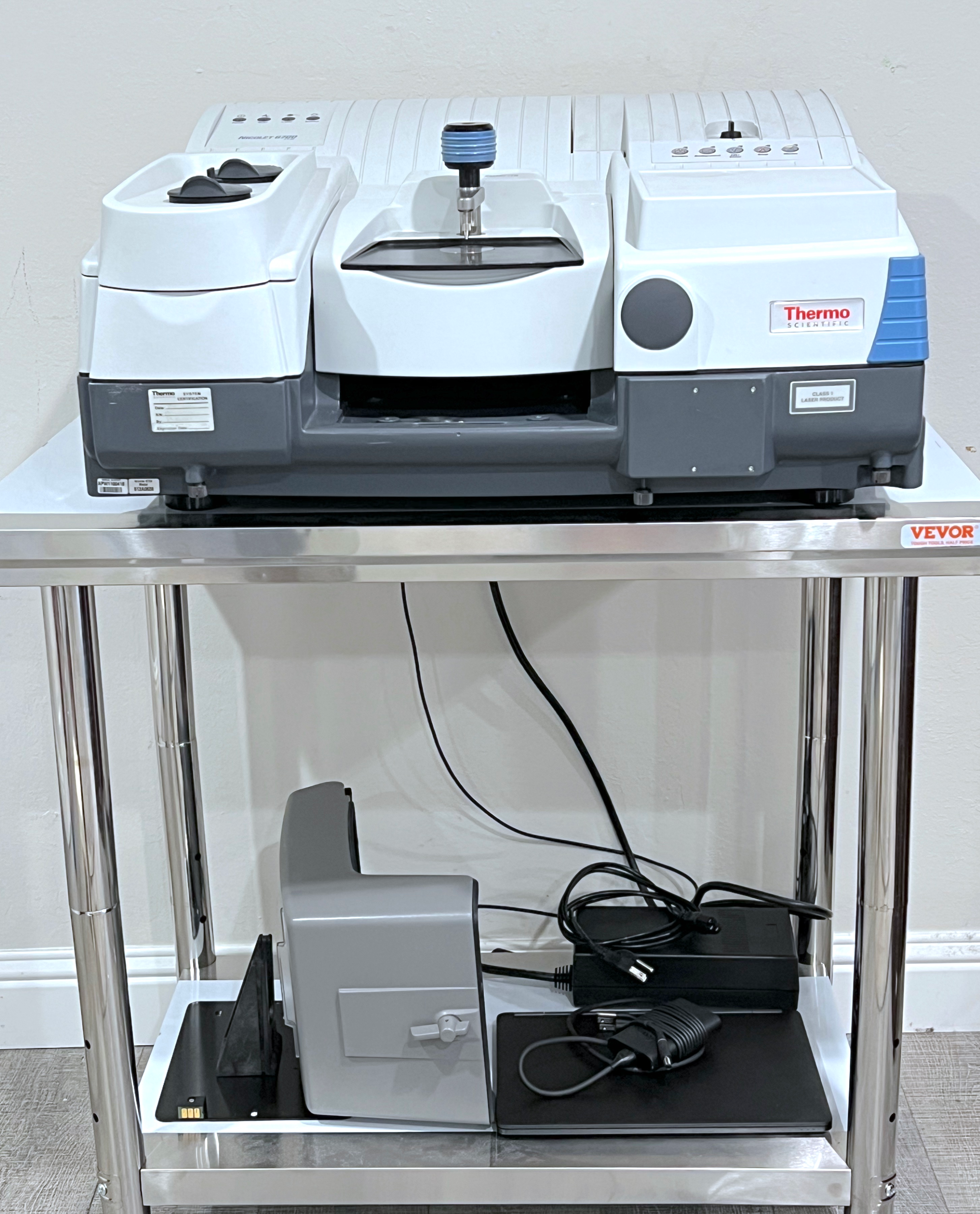 Thermo Nicolet 6700 FT-IR FTIR Spectrometer with Smart iTR ZnSe ATR Refurbished