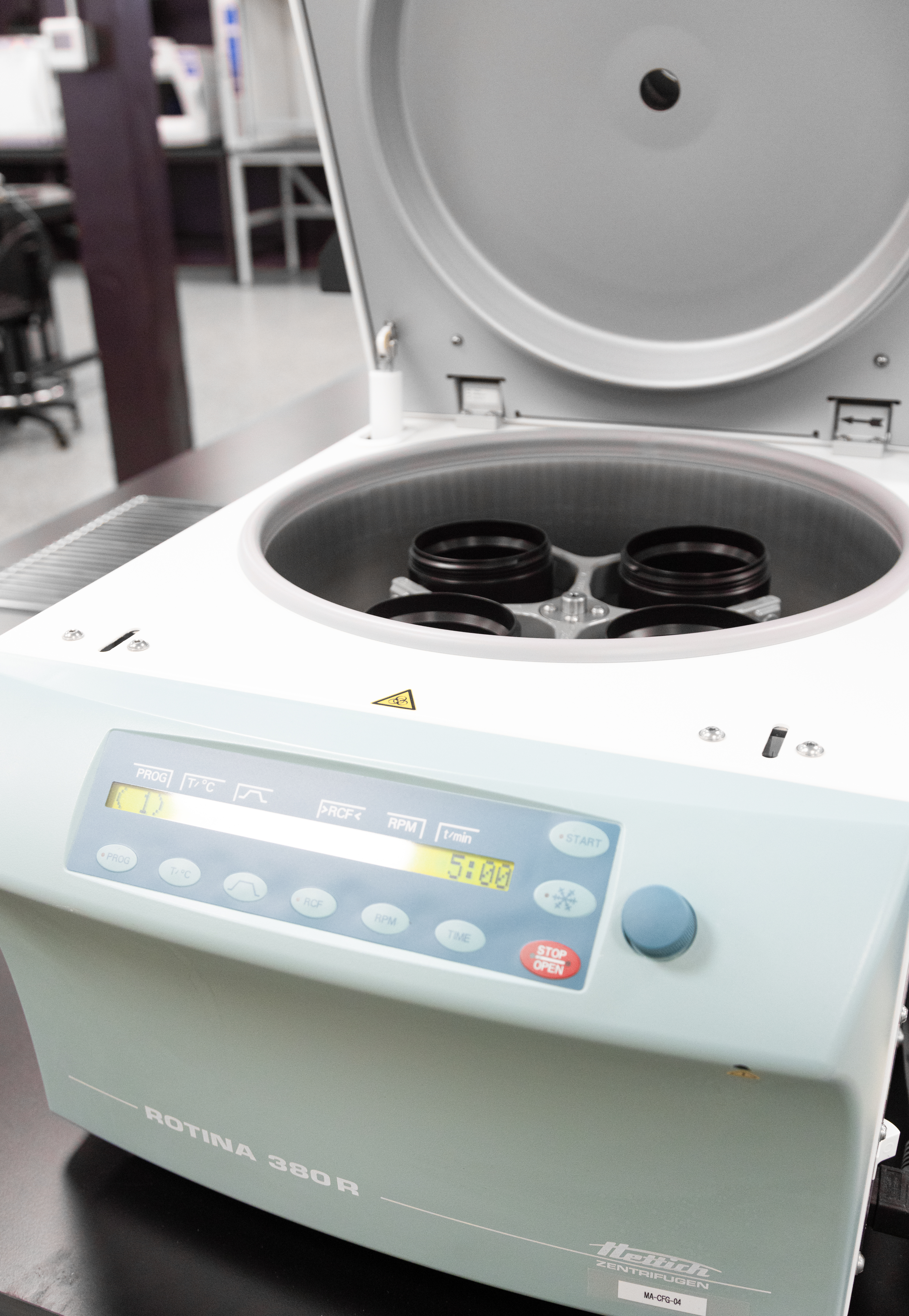 Rotina 380R Refrigerated Centrifuge 