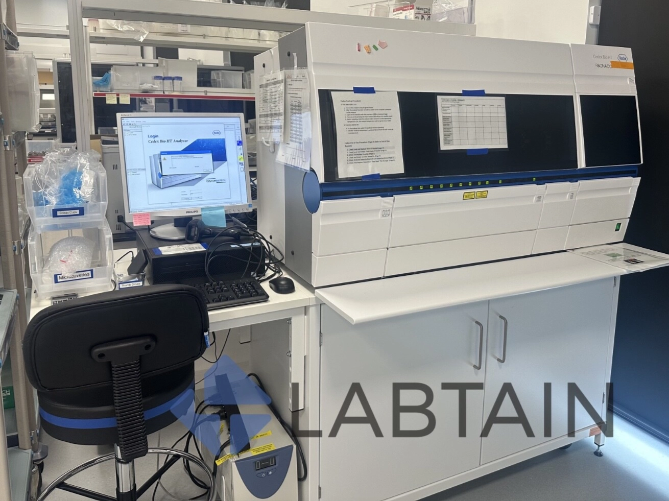 Roche Cedex Bio HT Analyzer w/ Software | Table | 