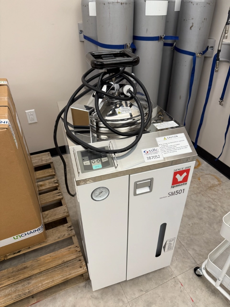 Yamato SM501 Sterilizer
