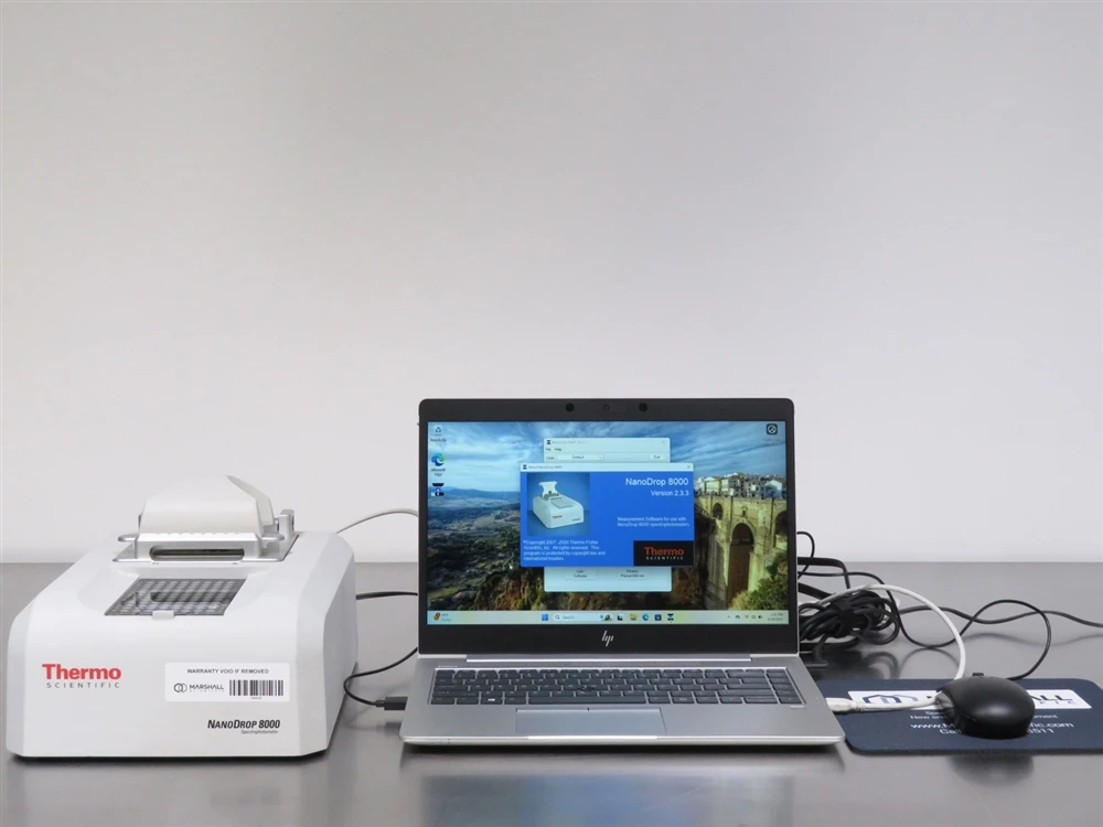 Thermo Scientific NanoDrop 8000 Spectrophotometer