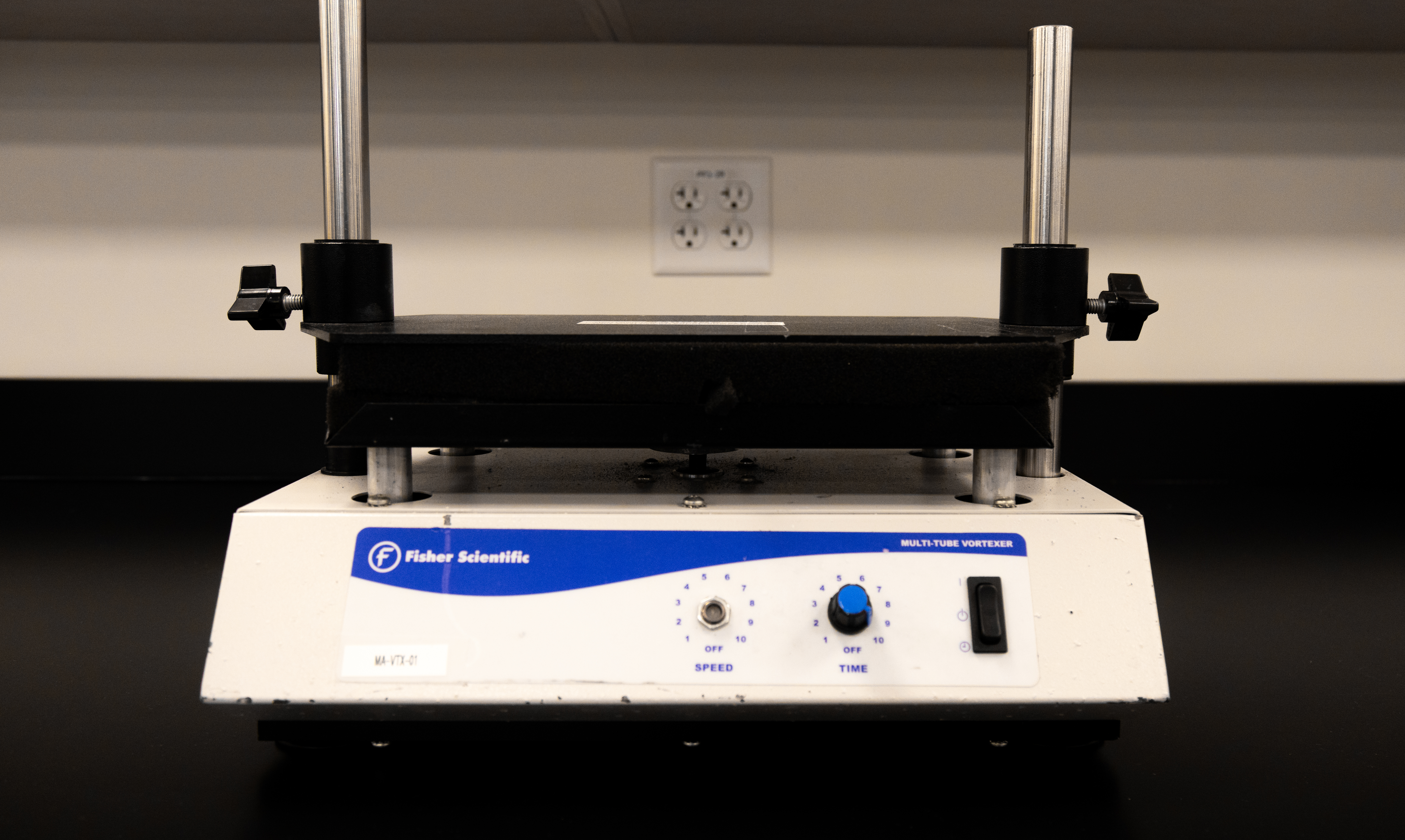 Multi-Tube Vortexer