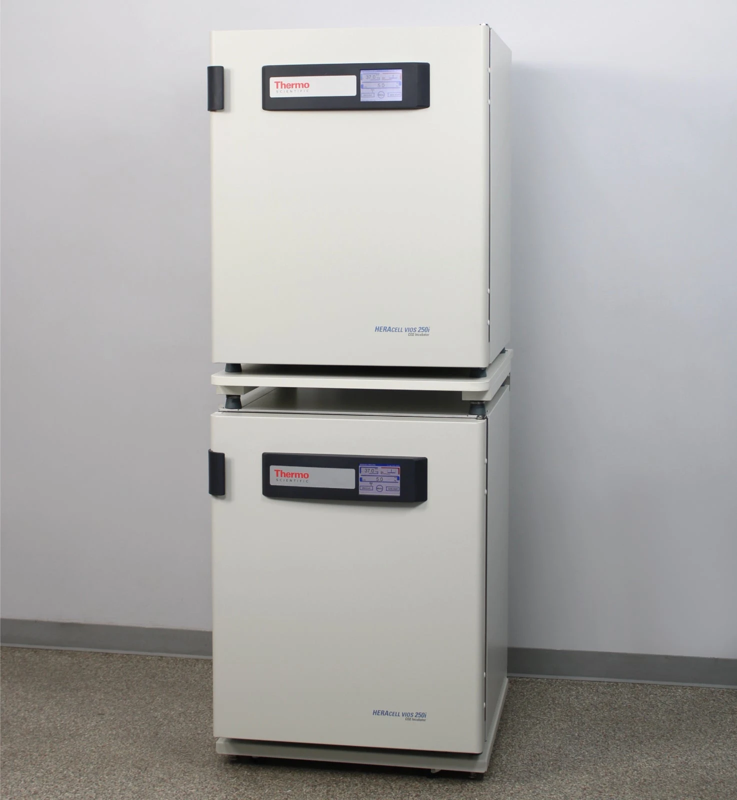 Thermo Scientific HERAcell vios 250i 51033587 Stacked CO2 Incubators with Cart