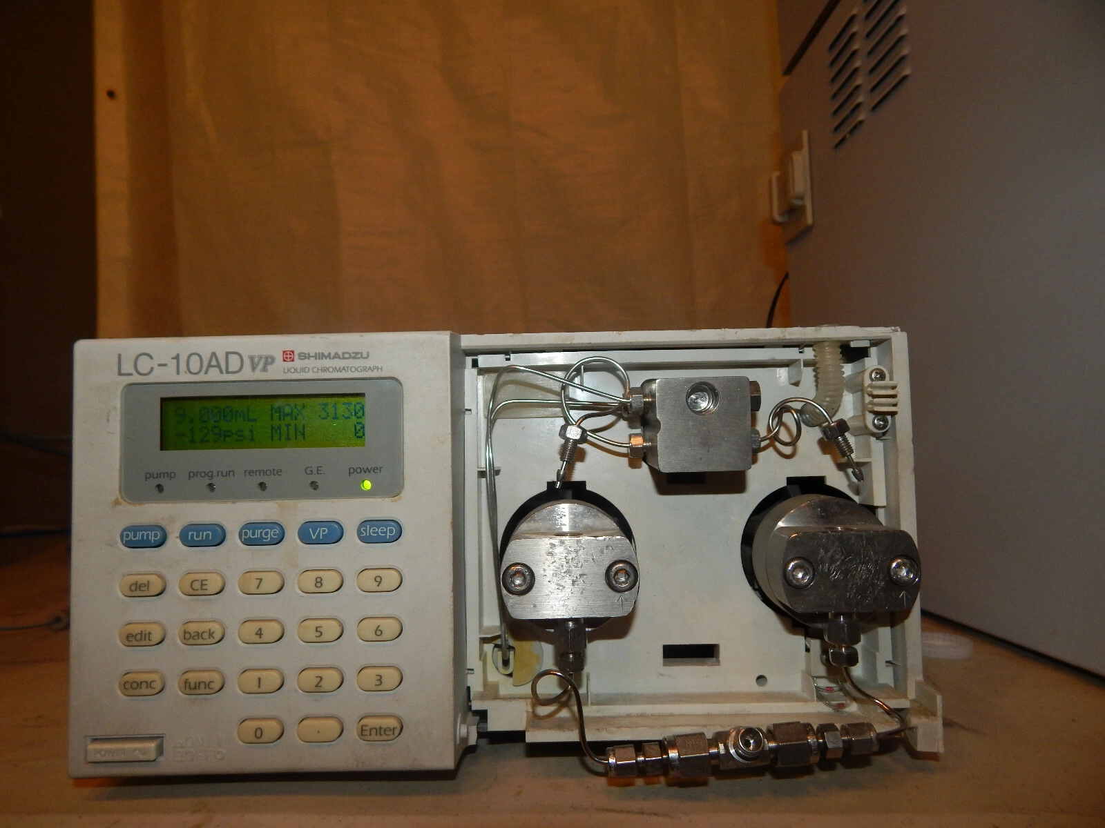 Shimadzu LC-10AD vp LC Liquid Chromatograph Pump