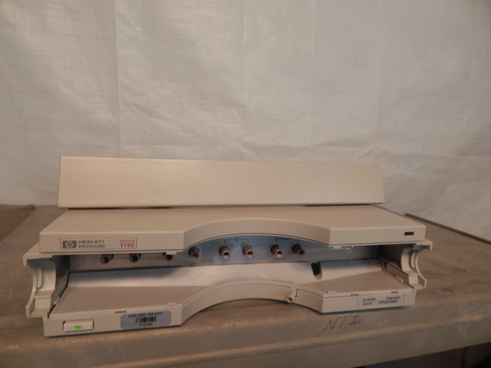 Agilent G1322A degasser