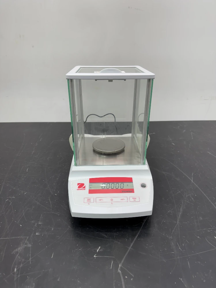 OHAUS Pioneer Analytical Balance