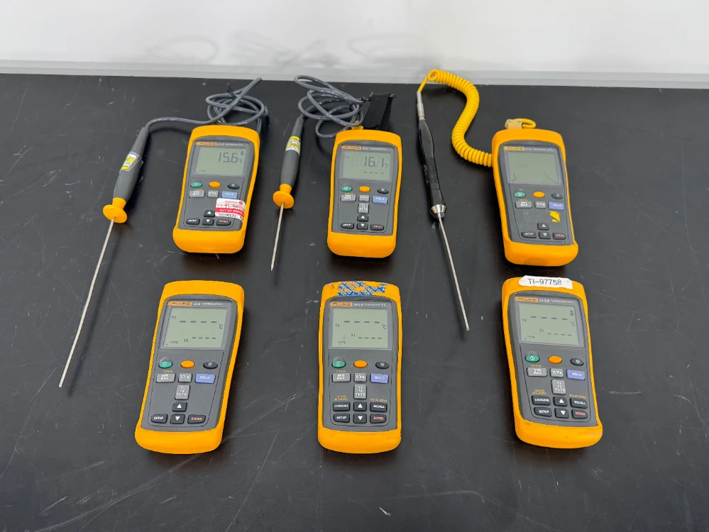 Fluke 52 II Thermometers - Quantity 6