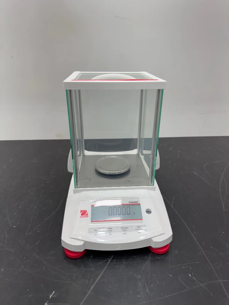 OHAUS Pioneer Analytical Balance