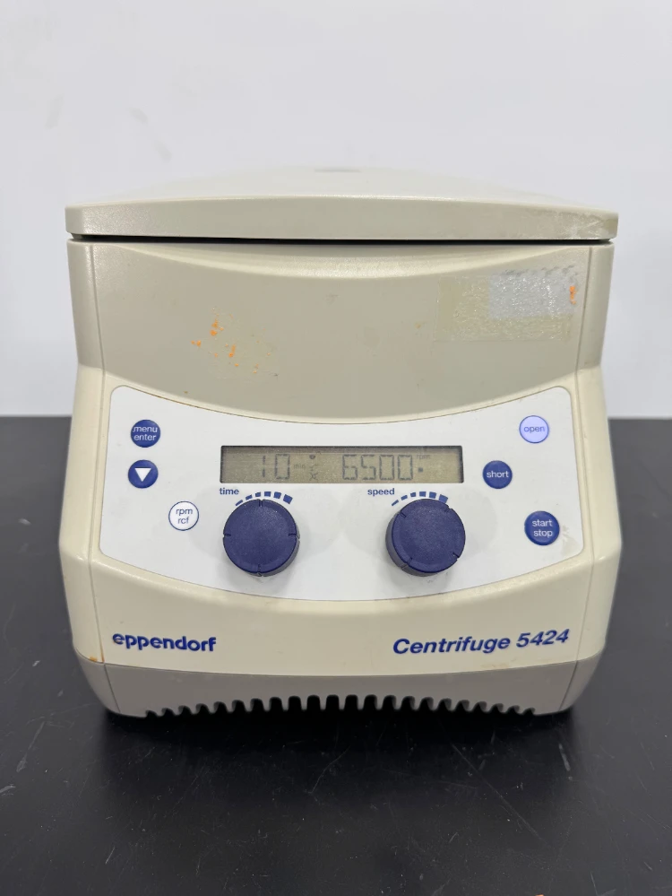 Eppendorf 5424 Centrifuge
