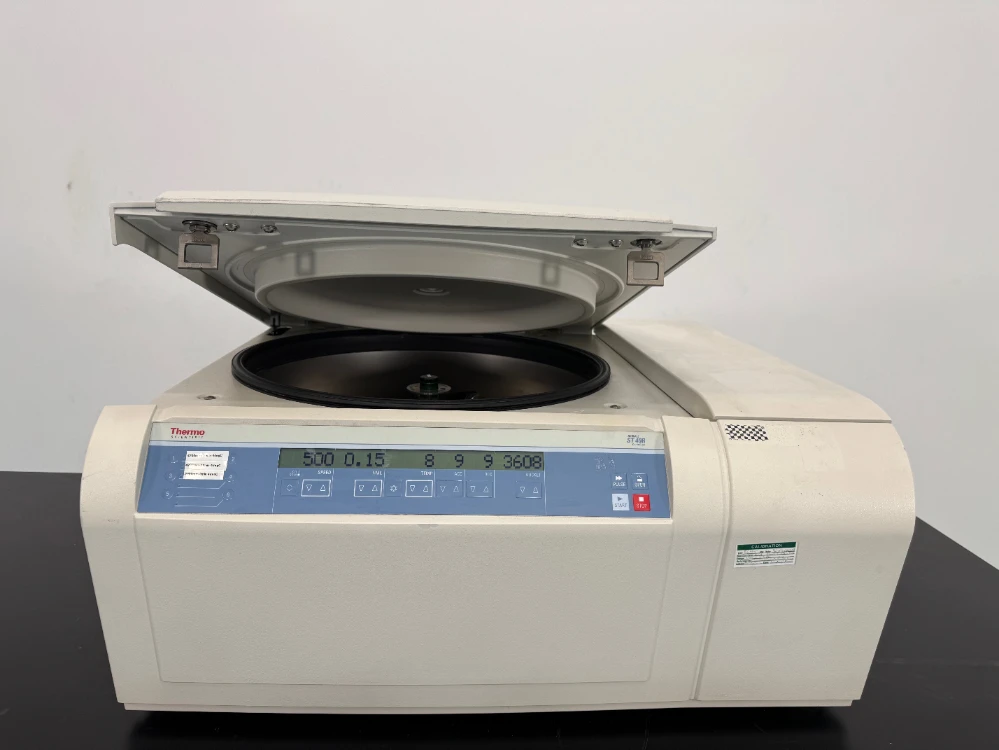 Thermo Sorvall ST 40R Refrigerated Centrifuge