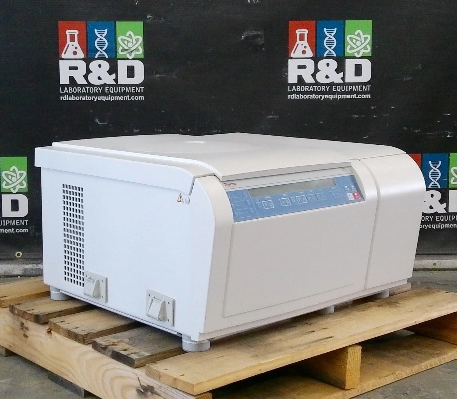 Thermo Sorvall ST16R Refrigerated Bench Top Centrifuge w/Rotor, Buckets, Inserts