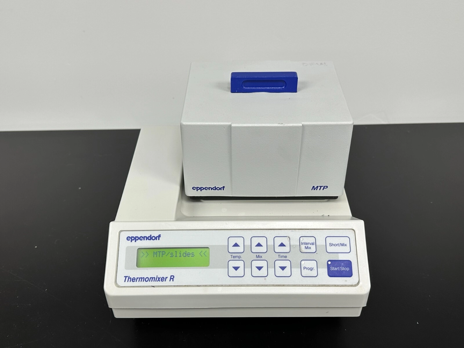 Eppendorf ThermoMixer R 5355 heat/cool shaker mixe