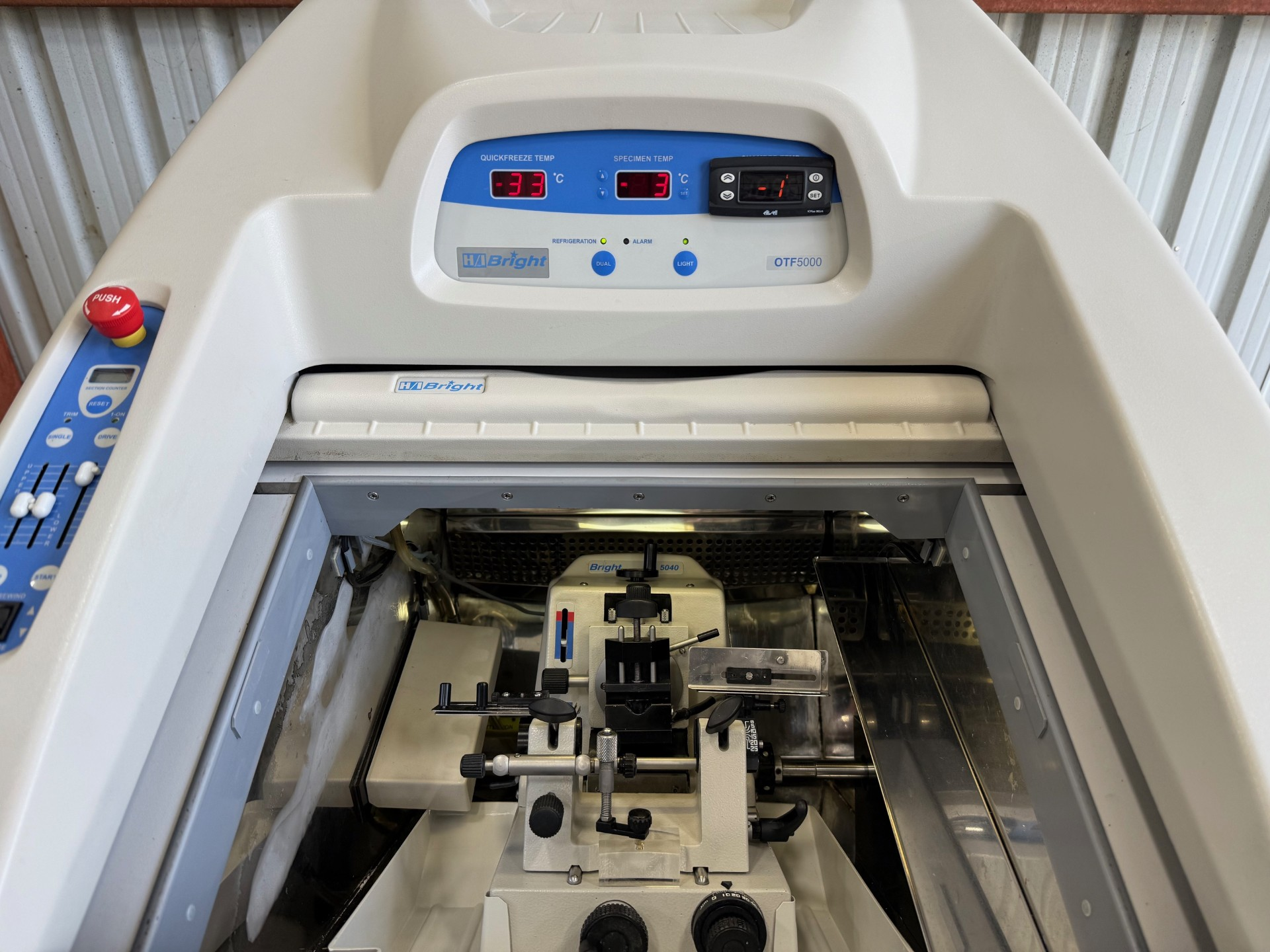 Bright OTF5000 Cryostat