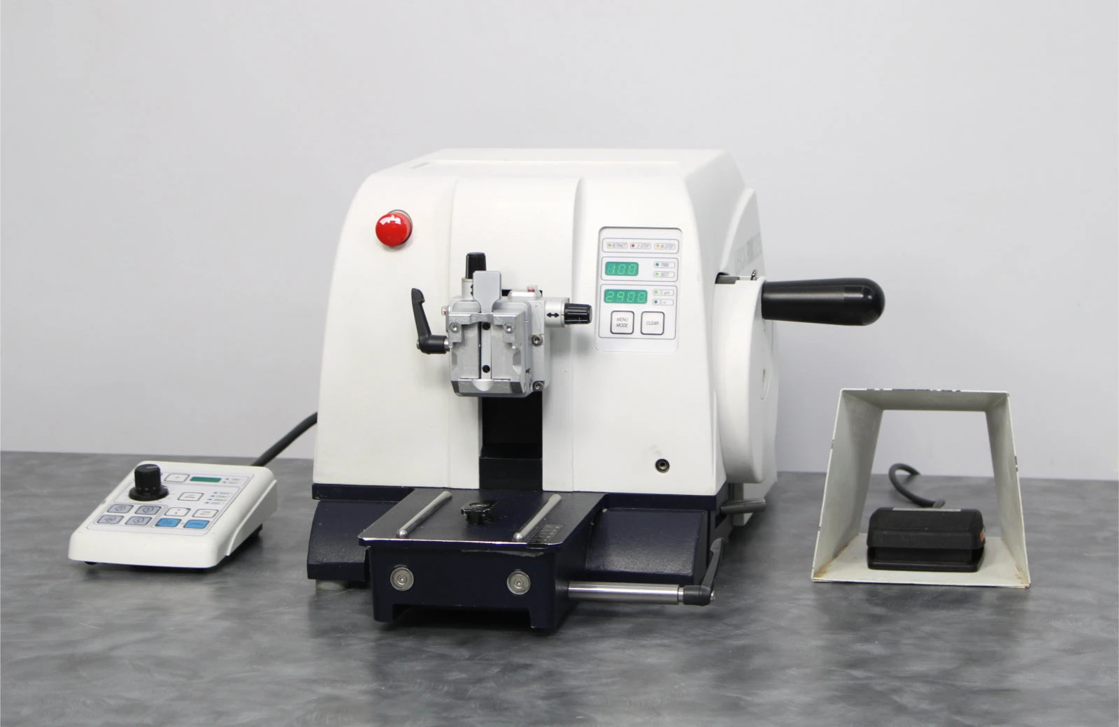 Leica RM2255 Rotary Microtome 14050237960 with Controller and Foot Switch