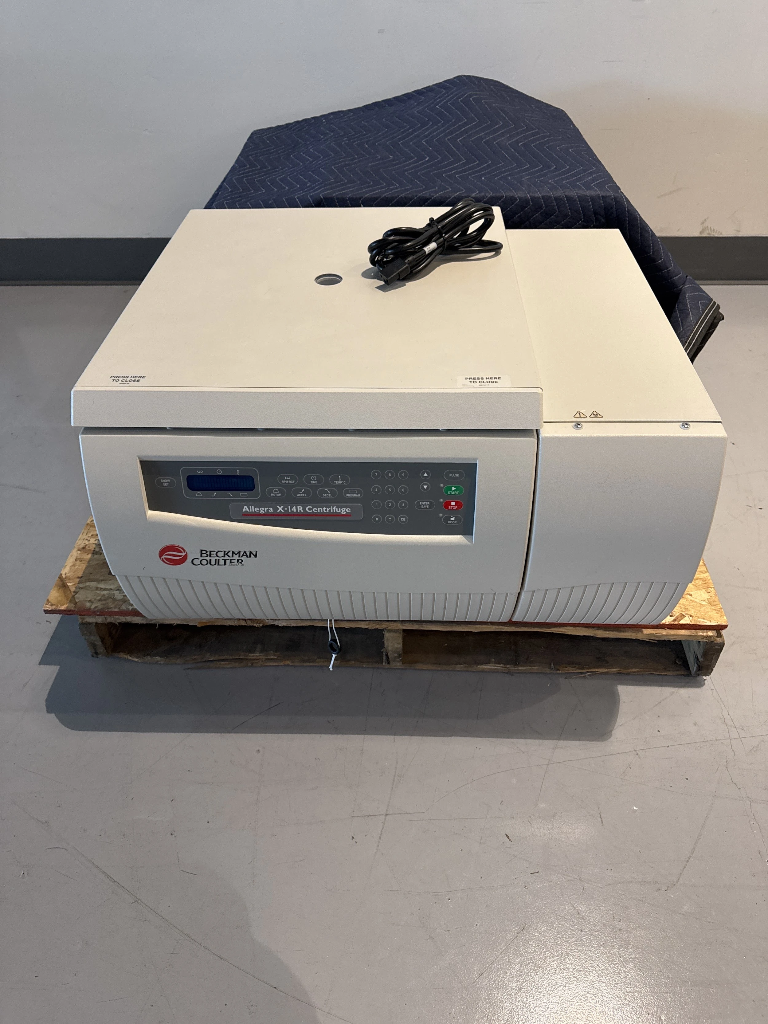 Beckman Coulter X-14R Benchtop Centrifuge With SX4750A Rotor and Power Cable