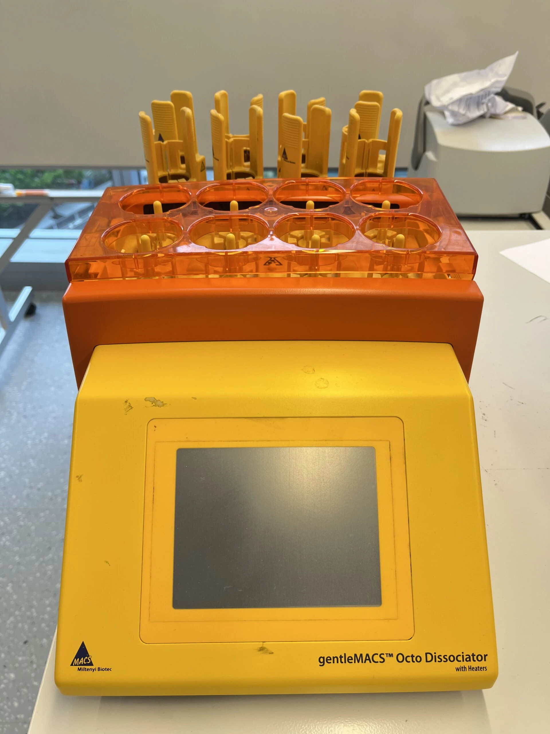 Miltenyi Biotec gentleMACS Octo Dissociator Homogenizer