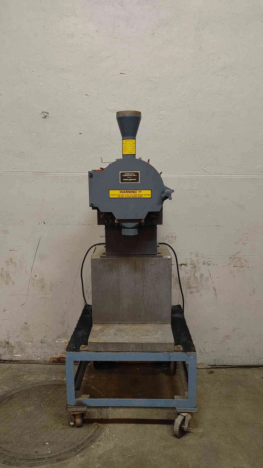 Thomas Scientific Wiley Laboratory Mill Model 4 115V 8.6A Model 3379-E10 (108949)