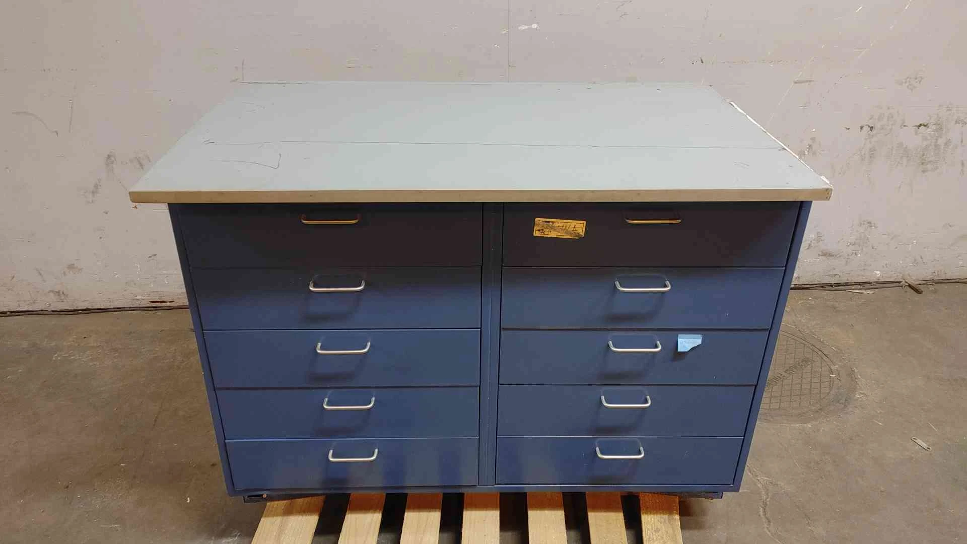 Fisher Hamilton 4' Casework With Countertops Drawers Only (108819)