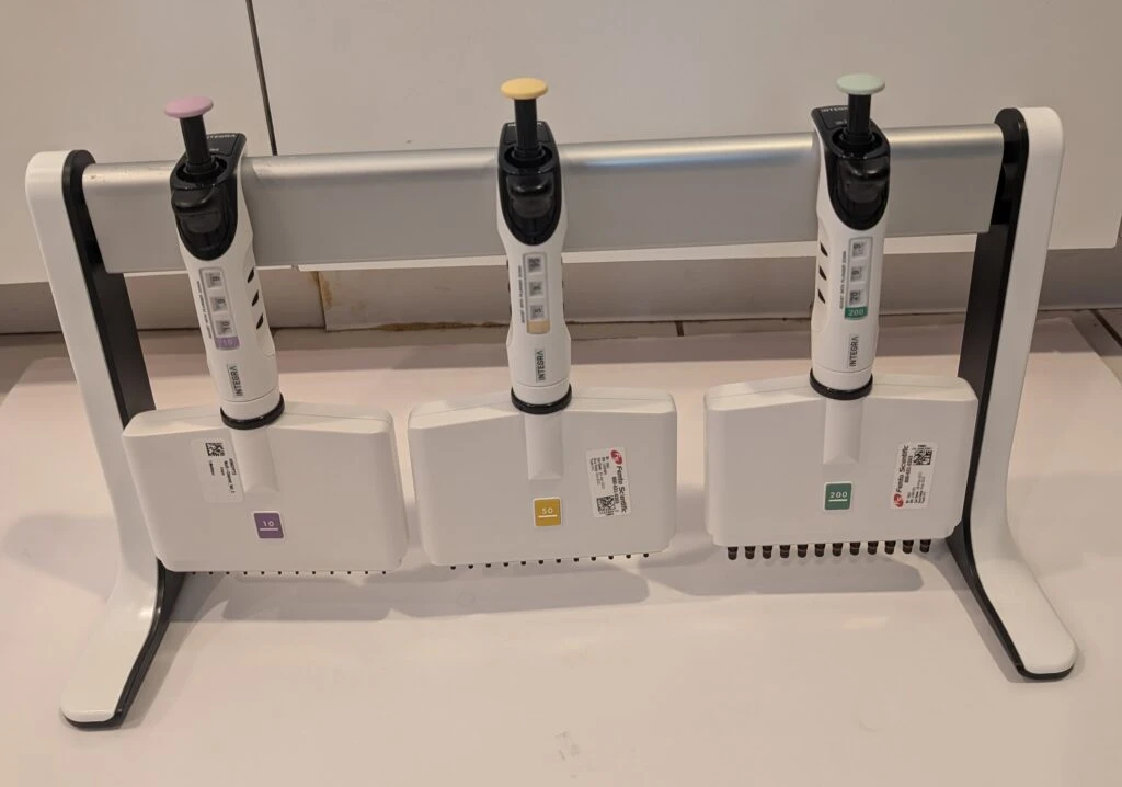 INTEGRA Biosciences 12-Channel EVOLVE Manual Pipettes in10, 50 and 200 &micro;l w/ stand