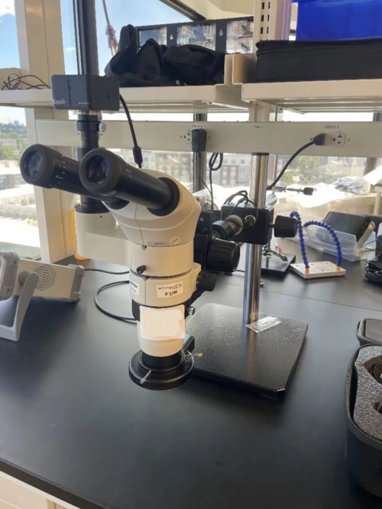 Unitron Z8 Series Stereo Microscope with Excelis MPX-5C Pro Digital Camera