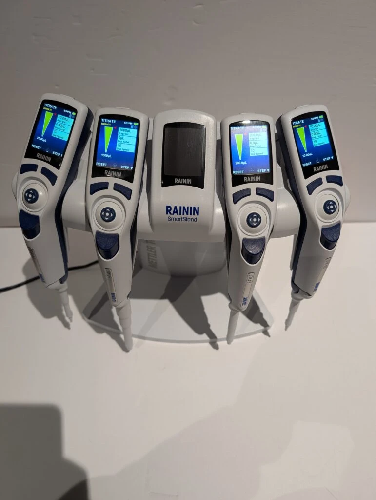 Rainin E4 XLS+ 10uL, 20uL, 200uL, 1,000uL Single Chanel Electronic Pipettes with Smart Stand
