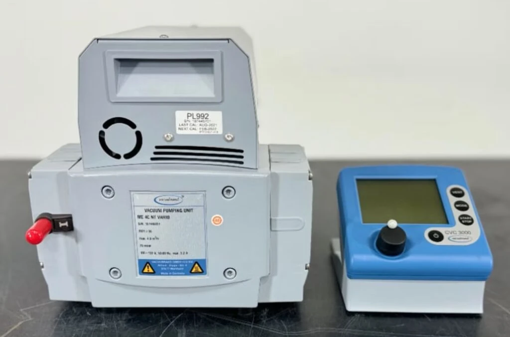 Vacuubrand ME 4C NT Vario Vacuum Pump AND CVC 3000 Detect Vacuum Controller