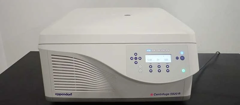 Eppendorf 5920R Laboratory Centrifuge With Rotor and Buckets