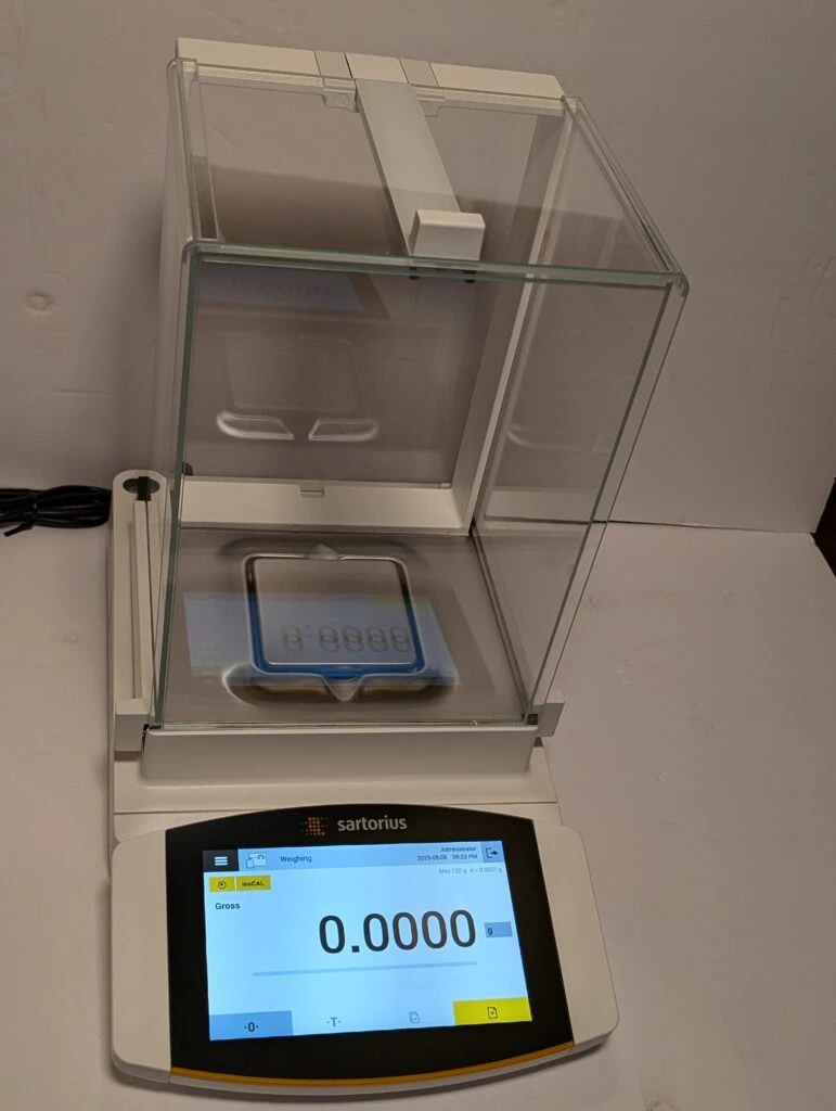 Sartorius MCA124S-2S00-U Cubis-II Analytical Balance &ndash; Manual Draft Shield 120 g x 0.1 mg