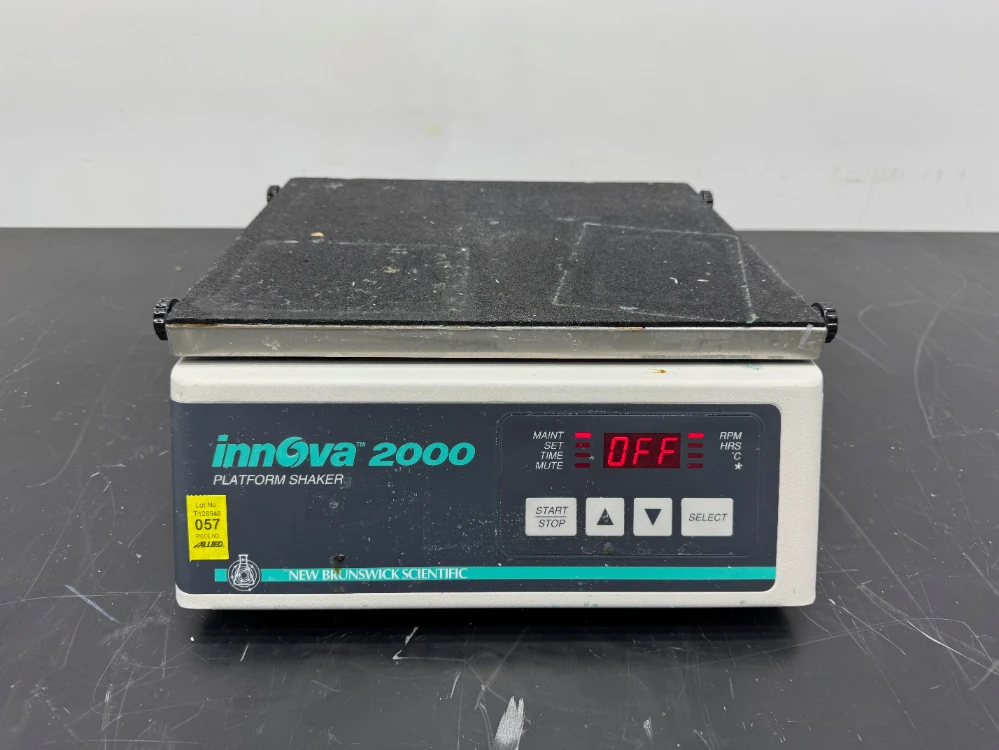 New Brunswick Innova 2000 Platform Shaker