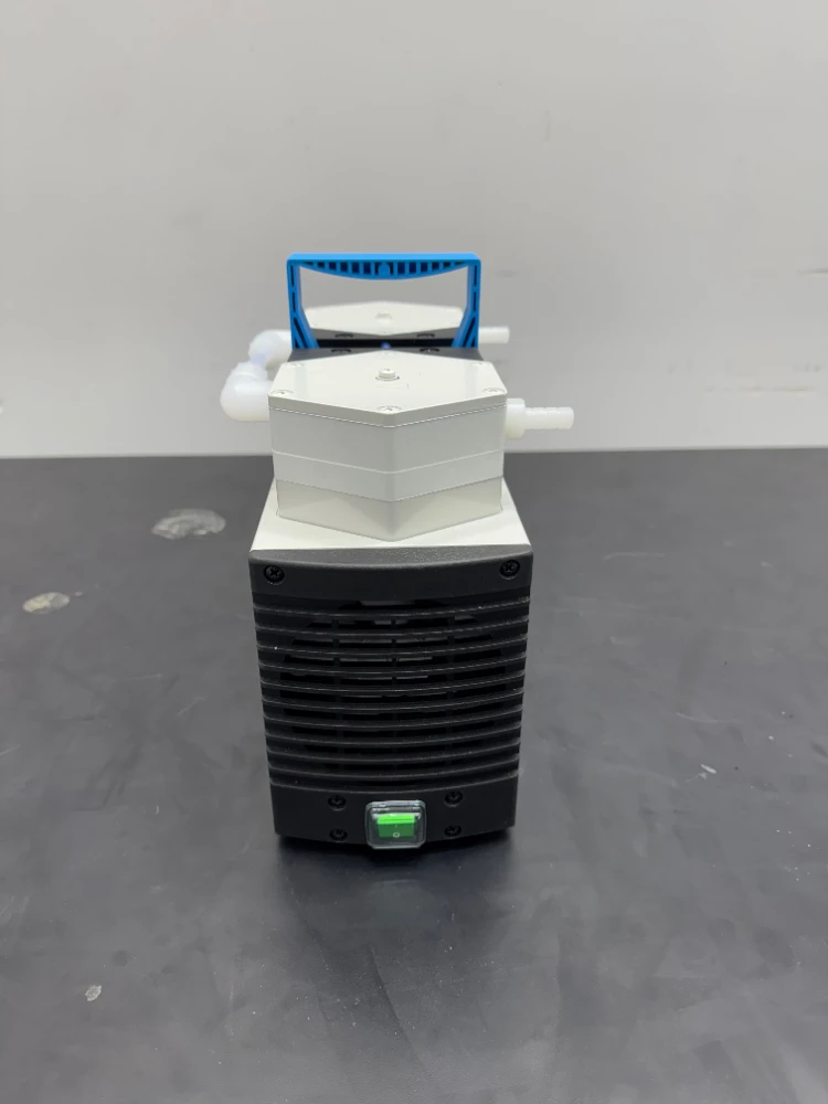 KNF N 840 Laboport Vacuum Pump