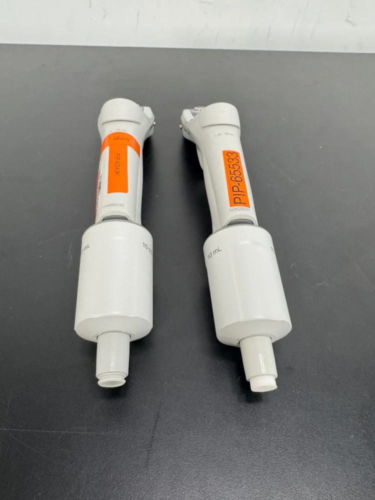Eppendorf Xplorer Plus 10mL Single Channel Pipettes - Quantity 2
